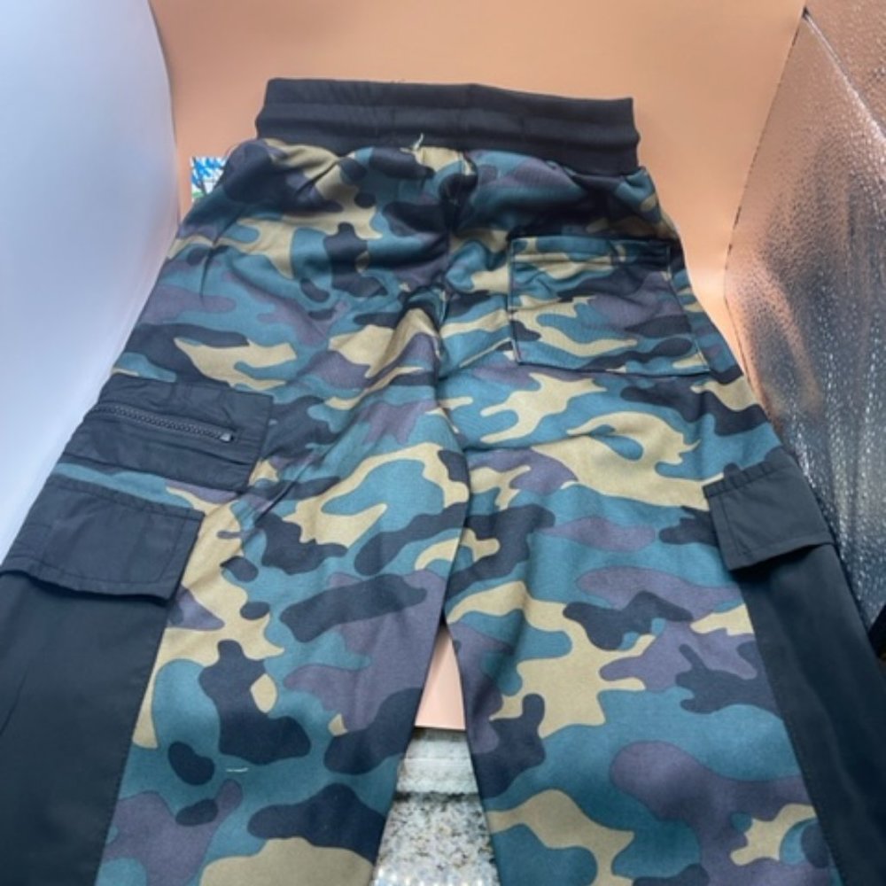 New Seven Souls Boys  SIZE 8  Fleece Camo Pants - Picture 4 of 5